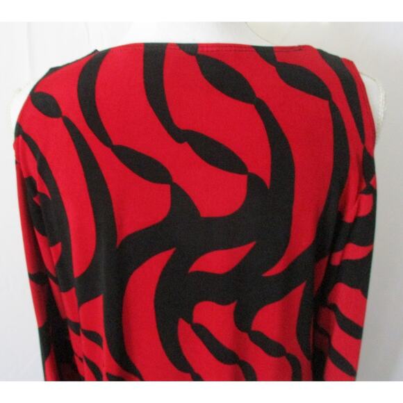 Travelers By Chico's Women's Red & Black Stretch Peek A Boo Shoulder Shirt Sm. - Picture 6 of 12